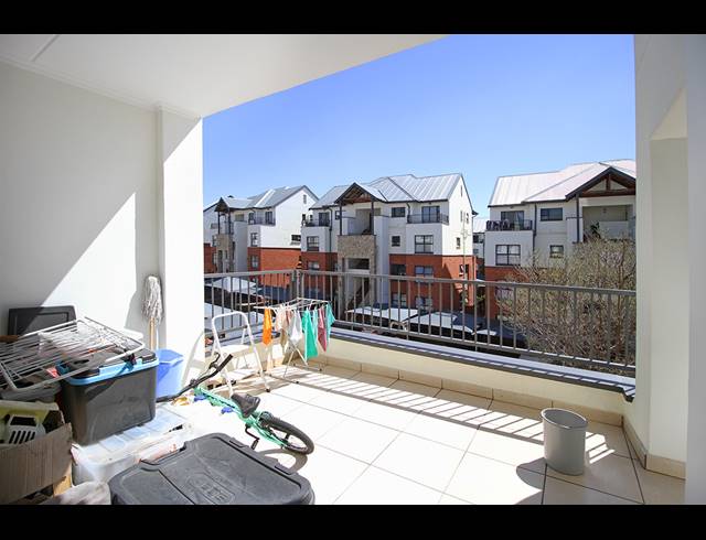 2 BEDROOM APARTMENT FOR SALE IN GREENSTONE HILL